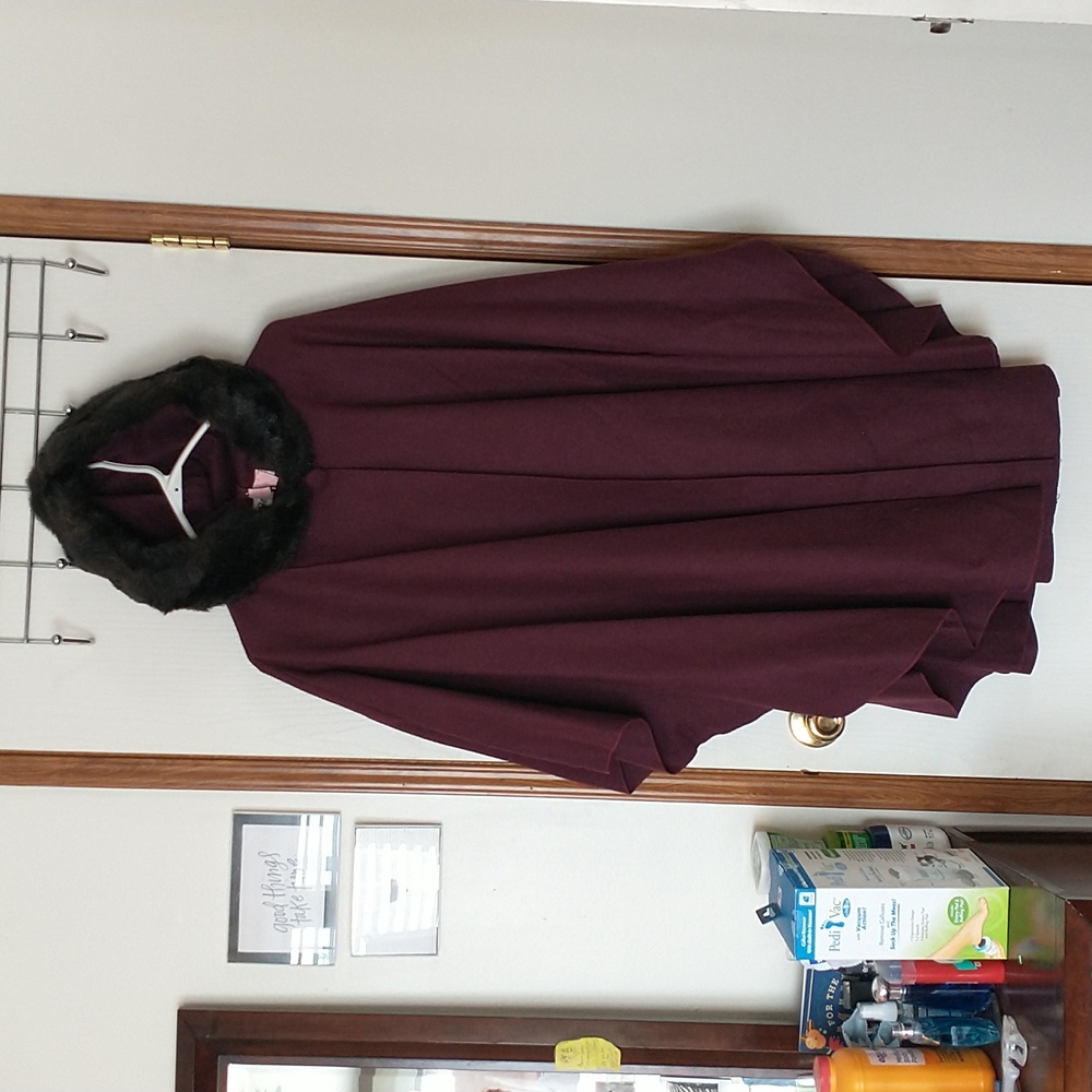 Betmar Fur Poncho